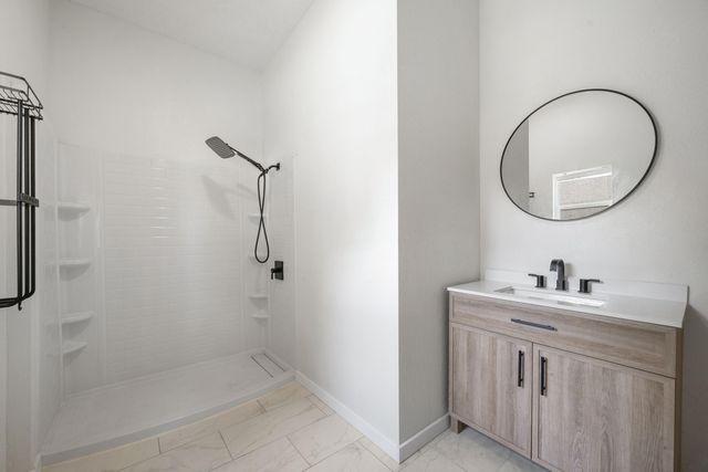 30 College Street, Aurora, MO 65605