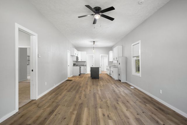 30 College Street, Aurora, MO 65605