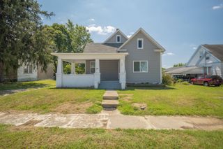 30 College Street, Aurora, MO 65605