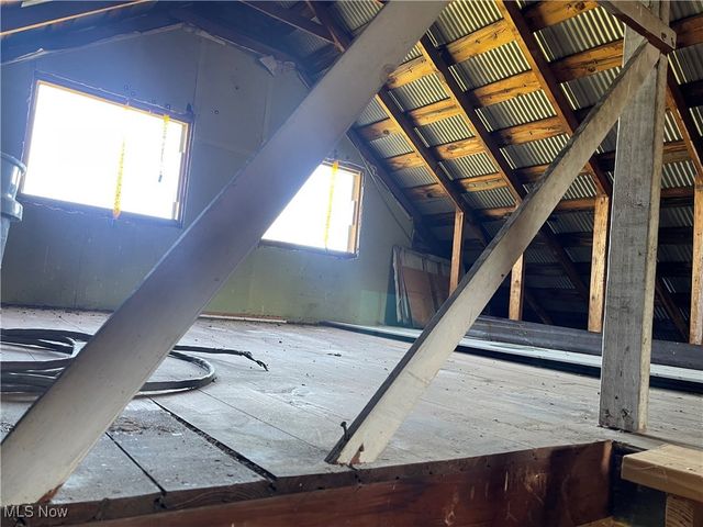 1515 Meadow Farm Church Road, Zanesville, OH 43701