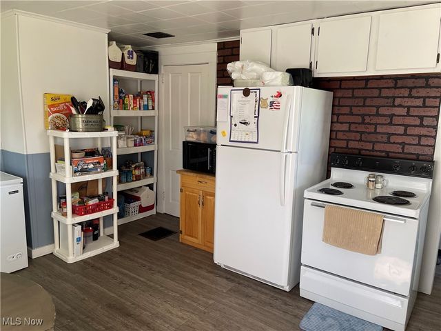 1515 Meadow Farm Church Road, Zanesville, OH 43701