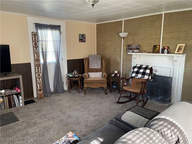 1515 Meadow Farm Church Road, Zanesville, OH 43701