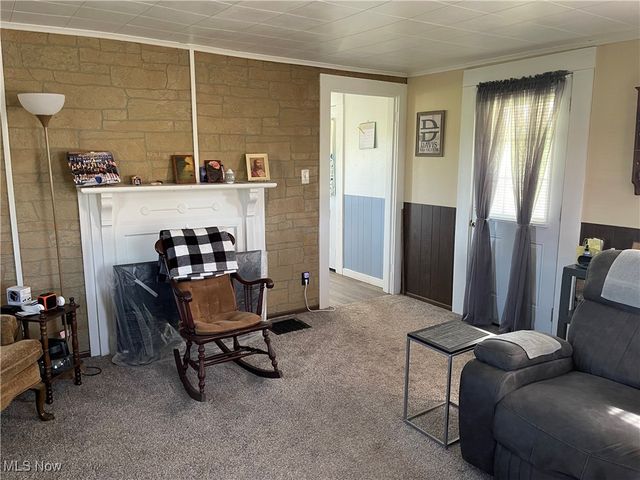 1515 Meadow Farm Church Road, Zanesville, OH 43701