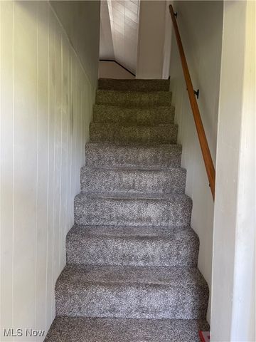 1515 Meadow Farm Church Road, Zanesville, OH 43701