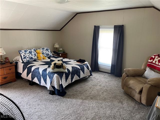 1515 Meadow Farm Church Road, Zanesville, OH 43701