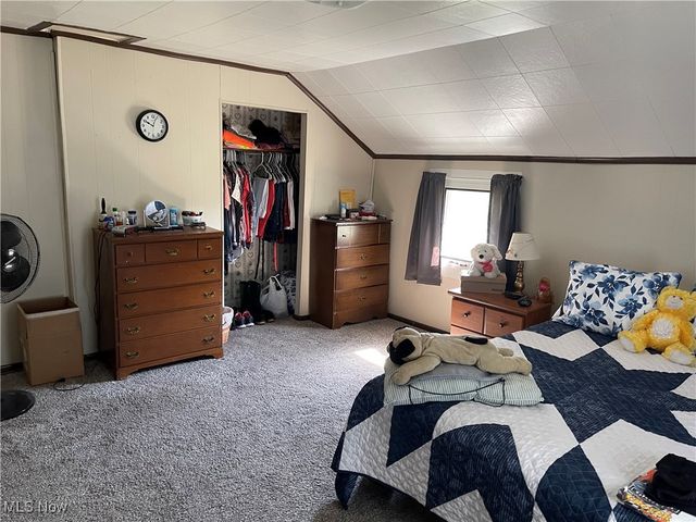 1515 Meadow Farm Church Road, Zanesville, OH 43701