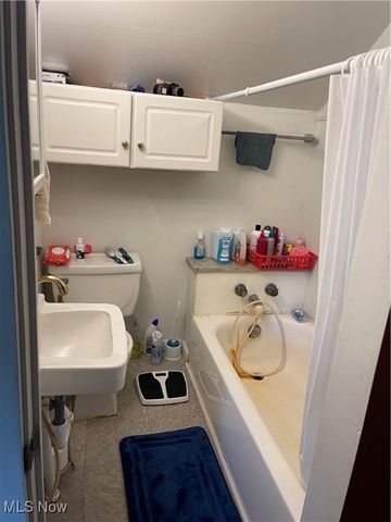 1515 Meadow Farm Church Road, Zanesville, OH 43701