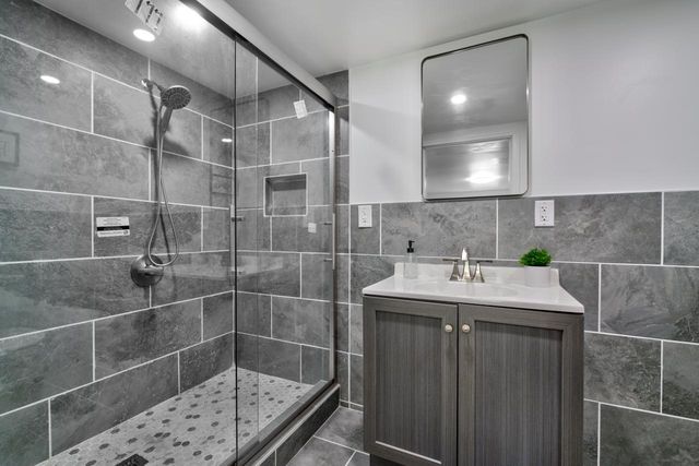 5940 N 72nd STREET, Milwaukee, WI 53218