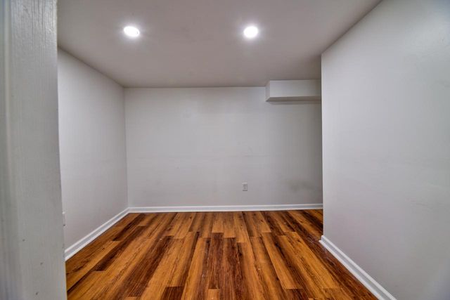 5940 N 72nd STREET, Milwaukee, WI 53218