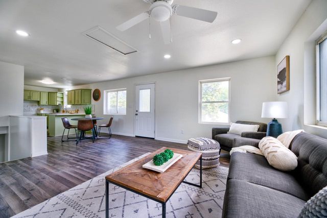 5940 N 72nd STREET, Milwaukee, WI 53218