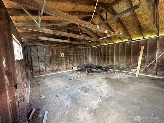 4964 Marburn Avenue, Trotwood, OH 45417
