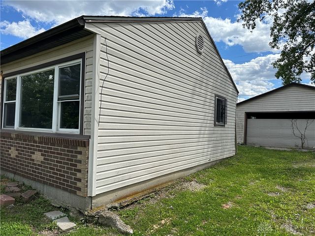 4964 Marburn Avenue, Trotwood, OH 45417