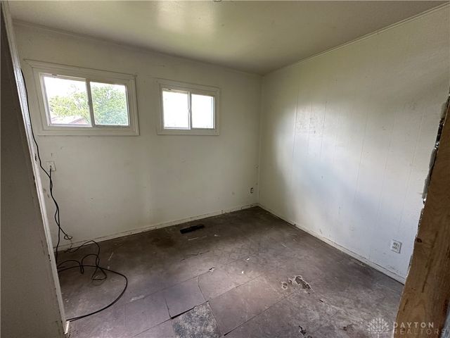 4964 Marburn Avenue, Trotwood, OH 45417