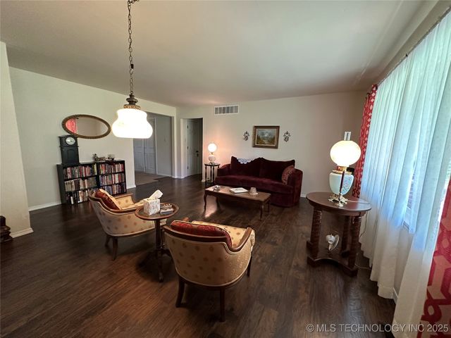 1520 Highway 10 E, Fort Gibson, OK 74434