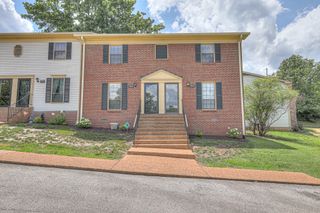 5720 Stone Brook Dr, Brentwood, TN 37027