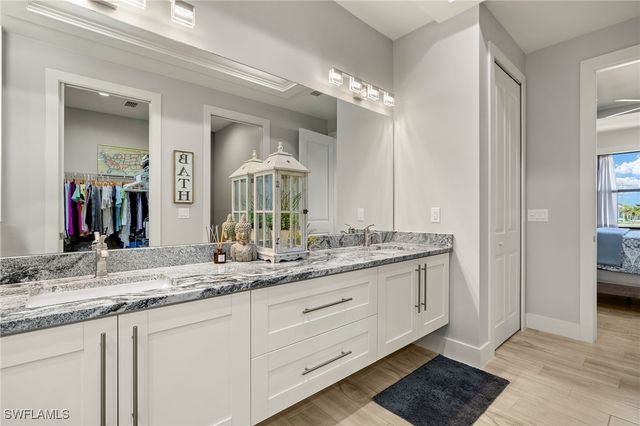 1219 NW 40th PL, Cape Coral, FL 33993