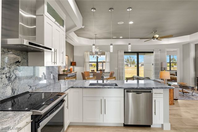 1219 NW 40th PL, Cape Coral, FL 33993