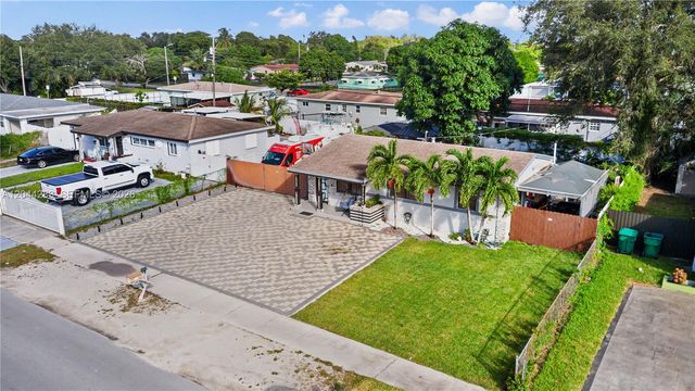 3311 NW 171st St, Miami Gardens, FL 33056