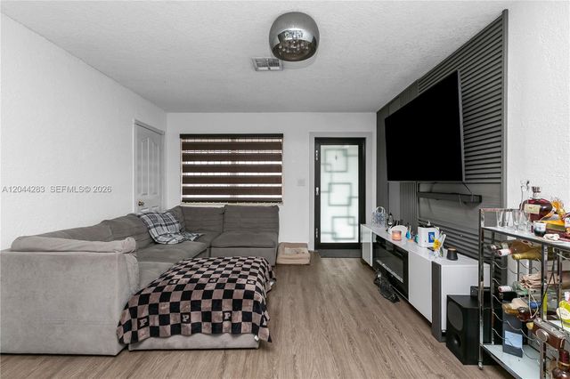 3311 NW 171st St, Miami Gardens, FL 33056