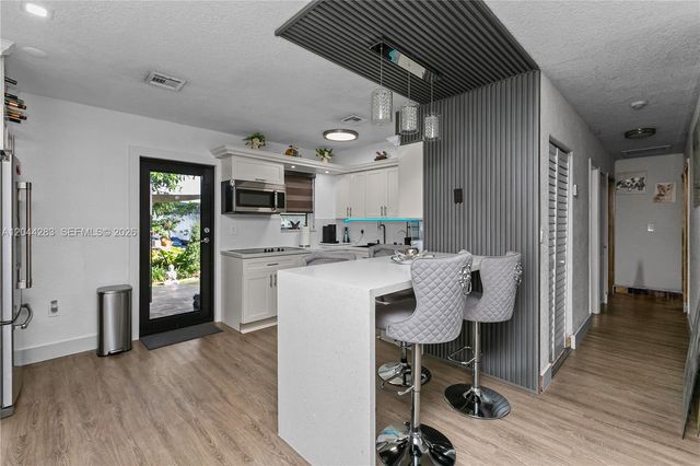 3311 NW 171st St, Miami Gardens, FL 33056