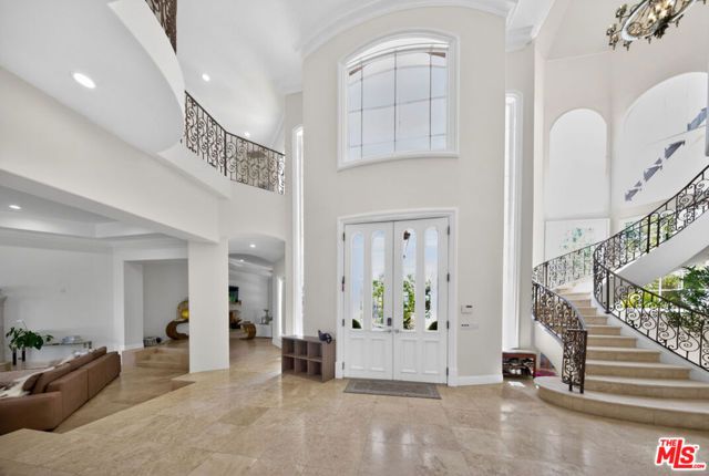 13320 Mulholland Drive, Beverly Hills, CA 90210