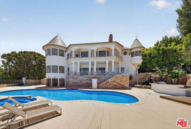 13320 Mulholland Drive, Beverly Hills, CA 90210