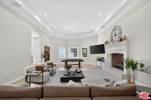 13320 Mulholland Drive, Beverly Hills, CA 90210