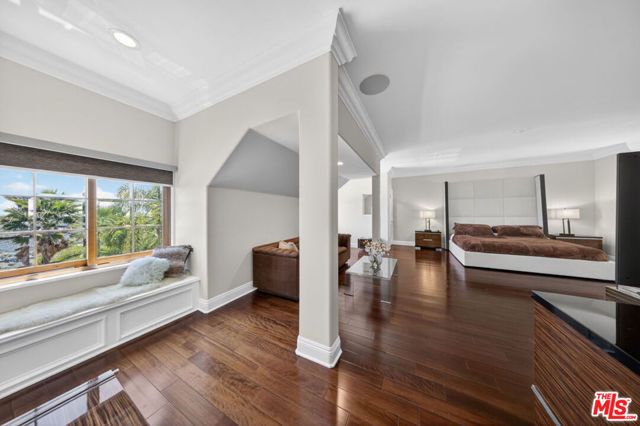 13320 Mulholland Drive, Beverly Hills, CA 90210