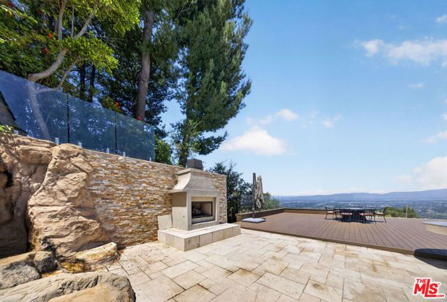 13320 Mulholland Drive, Beverly Hills, CA 90210