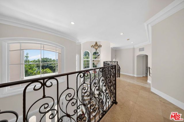 13320 Mulholland Drive, Beverly Hills, CA 90210