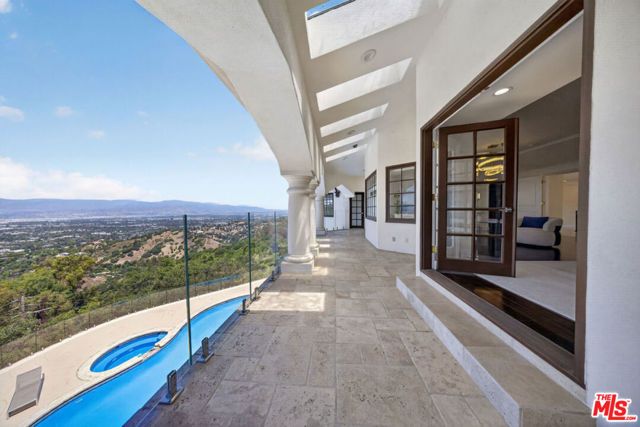 13320 Mulholland Drive, Beverly Hills, CA 90210