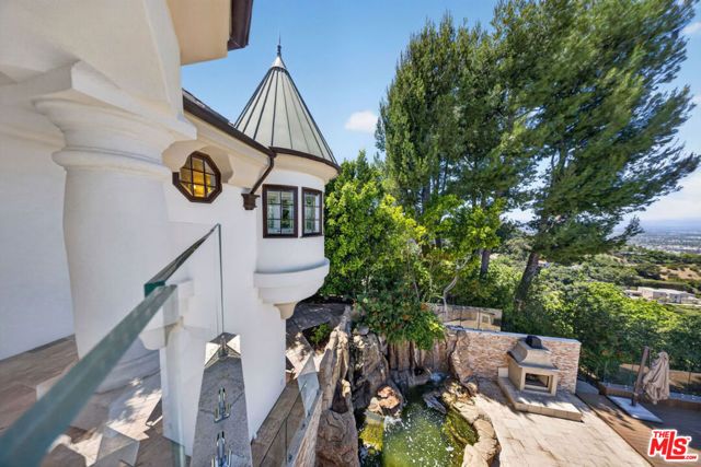 13320 Mulholland Drive, Beverly Hills, CA 90210