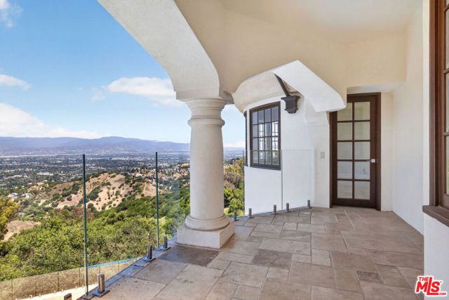 13320 Mulholland Drive, Beverly Hills, CA 90210
