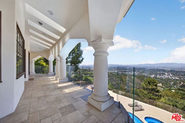 13320 Mulholland Drive, Beverly Hills, CA 90210