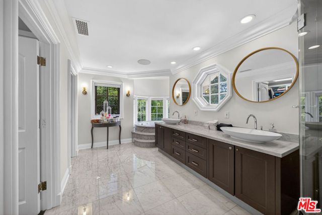 13320 Mulholland Drive, Beverly Hills, CA 90210