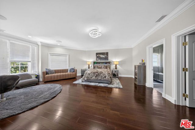 13320 Mulholland Drive, Beverly Hills, CA 90210