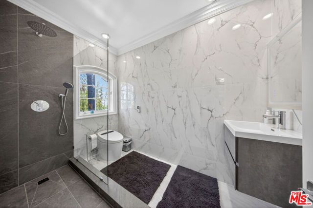 13320 Mulholland Drive, Beverly Hills, CA 90210