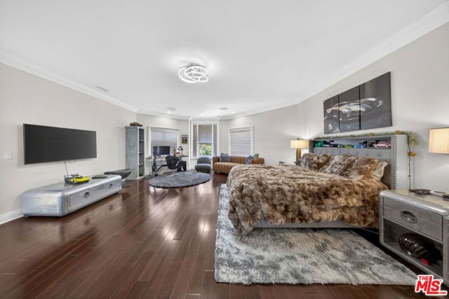 13320 Mulholland Drive, Beverly Hills, CA 90210