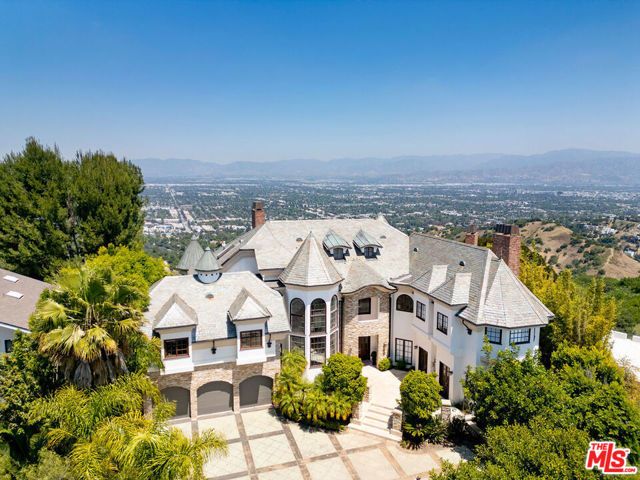13320 Mulholland Drive, Beverly Hills, CA 90210