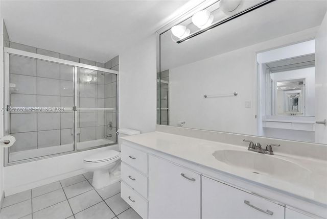 2500 PARKVIEW DR 1418, Hallandale Beach, FL 33009