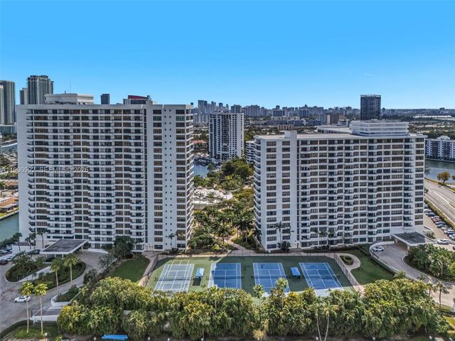 2500 PARKVIEW DR 1418, Hallandale Beach, FL 33009