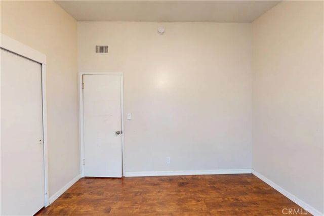 20703 Collins Street, Woodland Hills, CA 91367