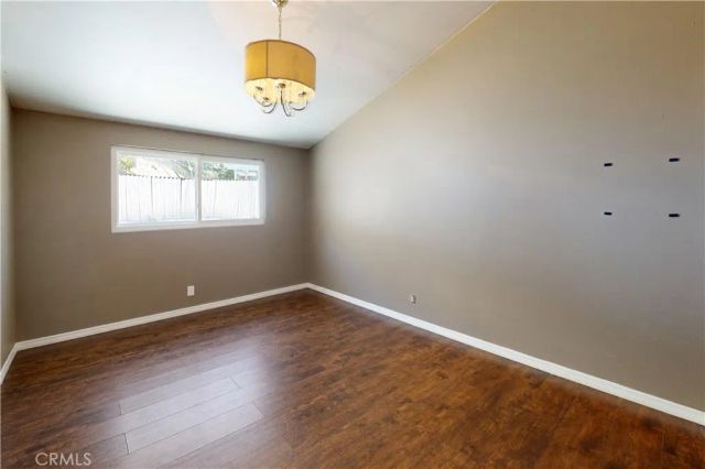 20703 Collins Street, Woodland Hills, CA 91367