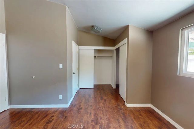20703 Collins Street, Woodland Hills, CA 91367