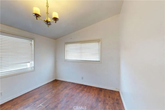20703 Collins Street, Woodland Hills, CA 91367