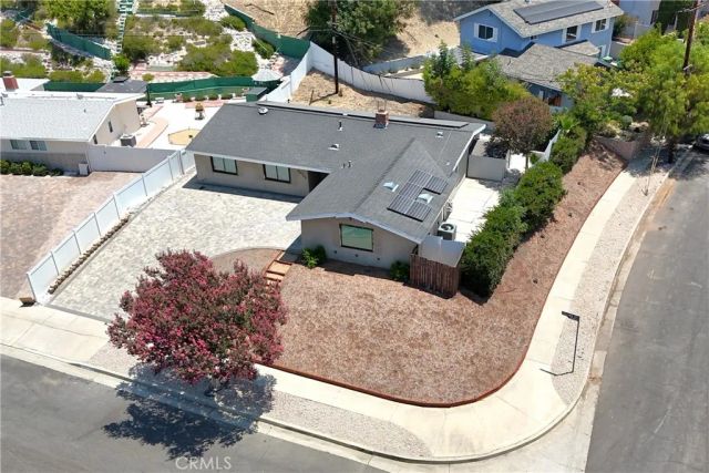 20703 Collins Street, Woodland Hills, CA 91367