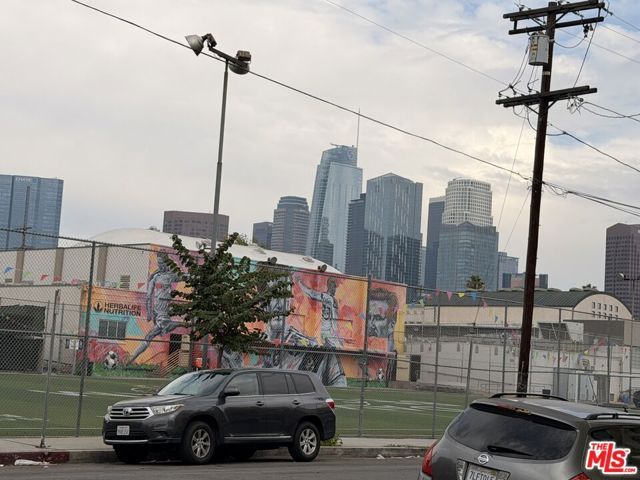 1137 S Union Avenue, Los Angeles, CA 90015