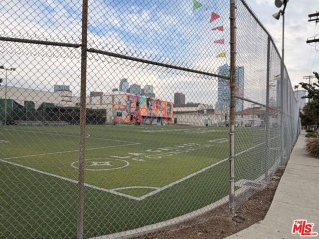 1137 S Union Avenue, Los Angeles, CA 90015