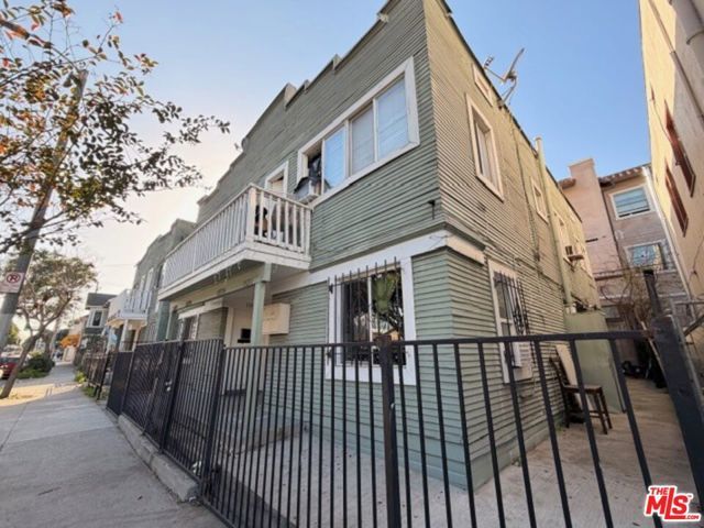 1137 S Union Avenue, Los Angeles, CA 90015