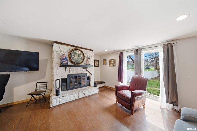 612 E WILSON Avenue, Peoria, IL 61603